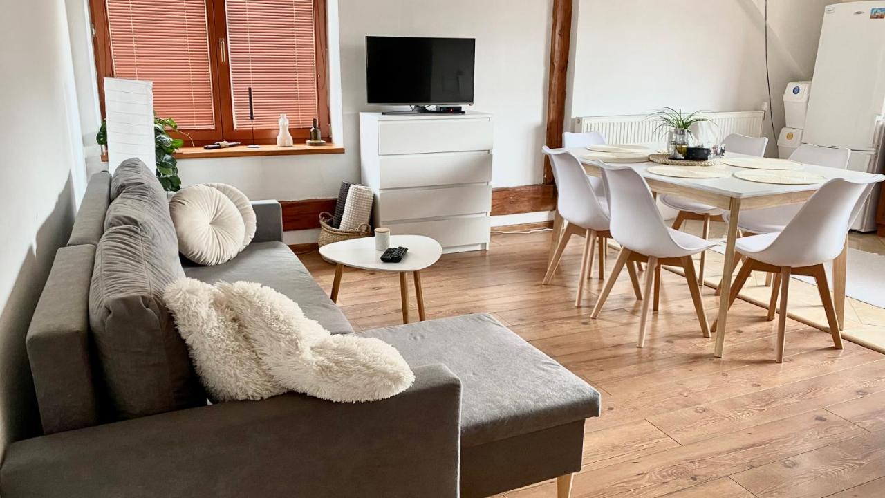 Sunny Attic Apartment Zvolen Bagian luar foto